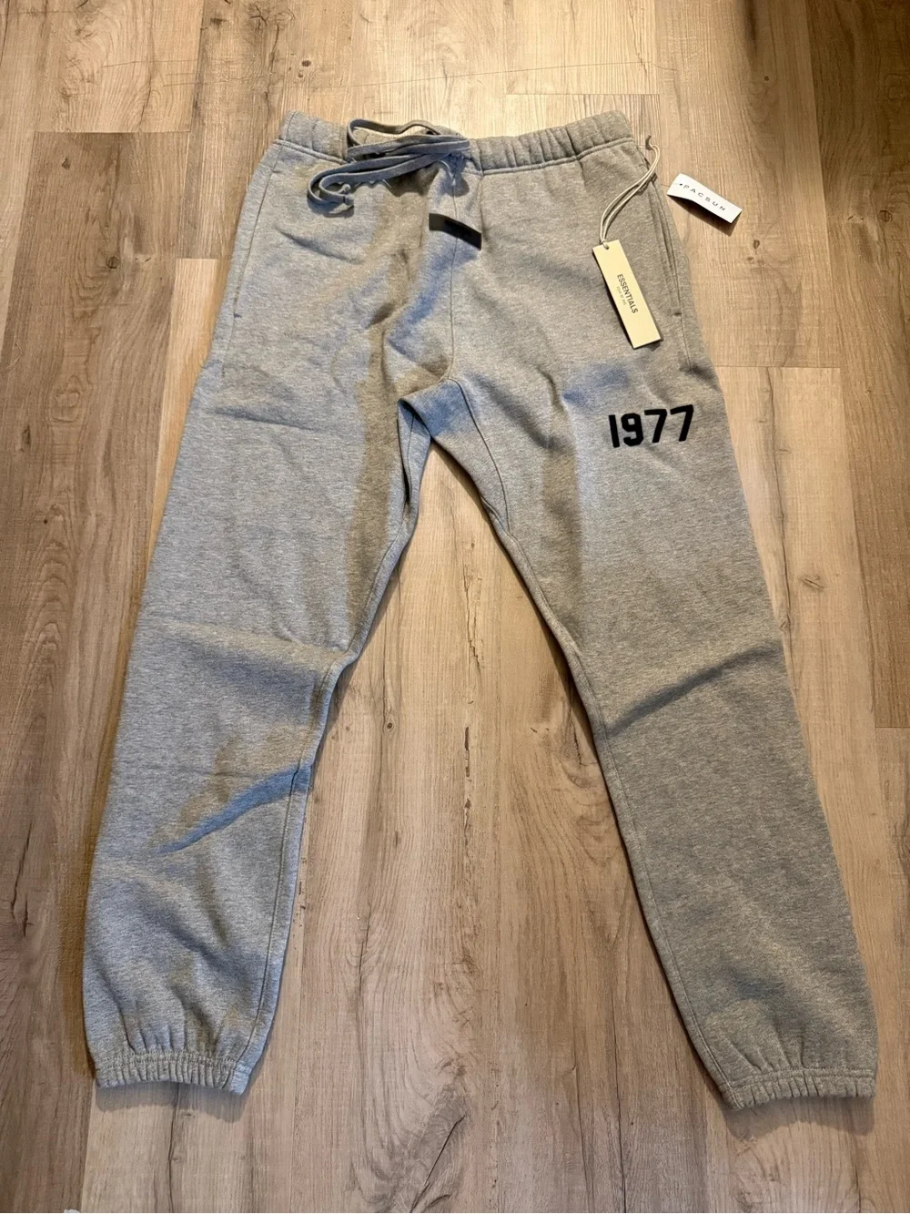 Gray Sweatpants with '1977' Graphic